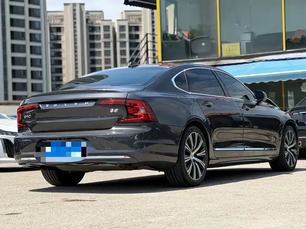 Volvo S90 — фото 9