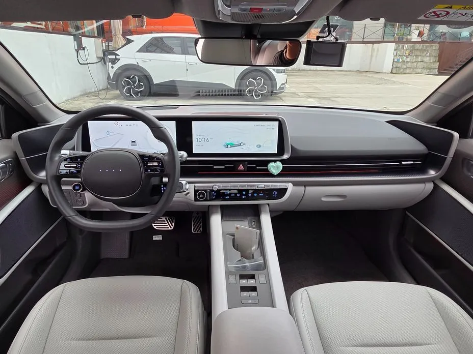 Hyundai Ioniq6 — фото 6