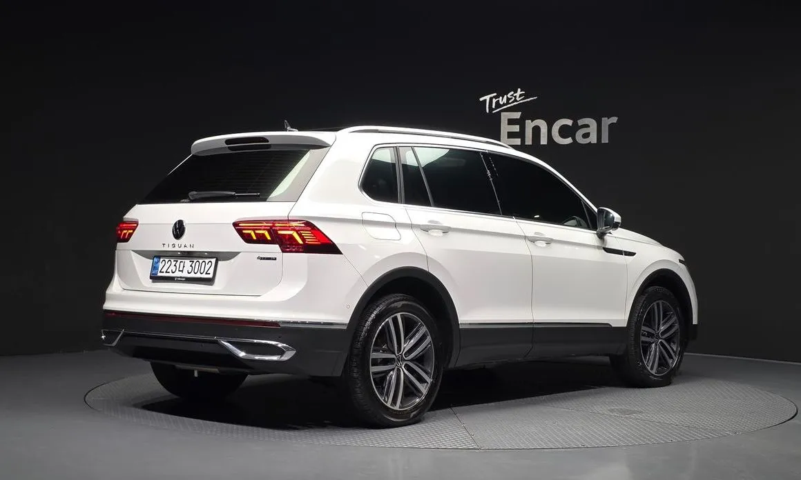 Volkswagen Tiguan — фото 2