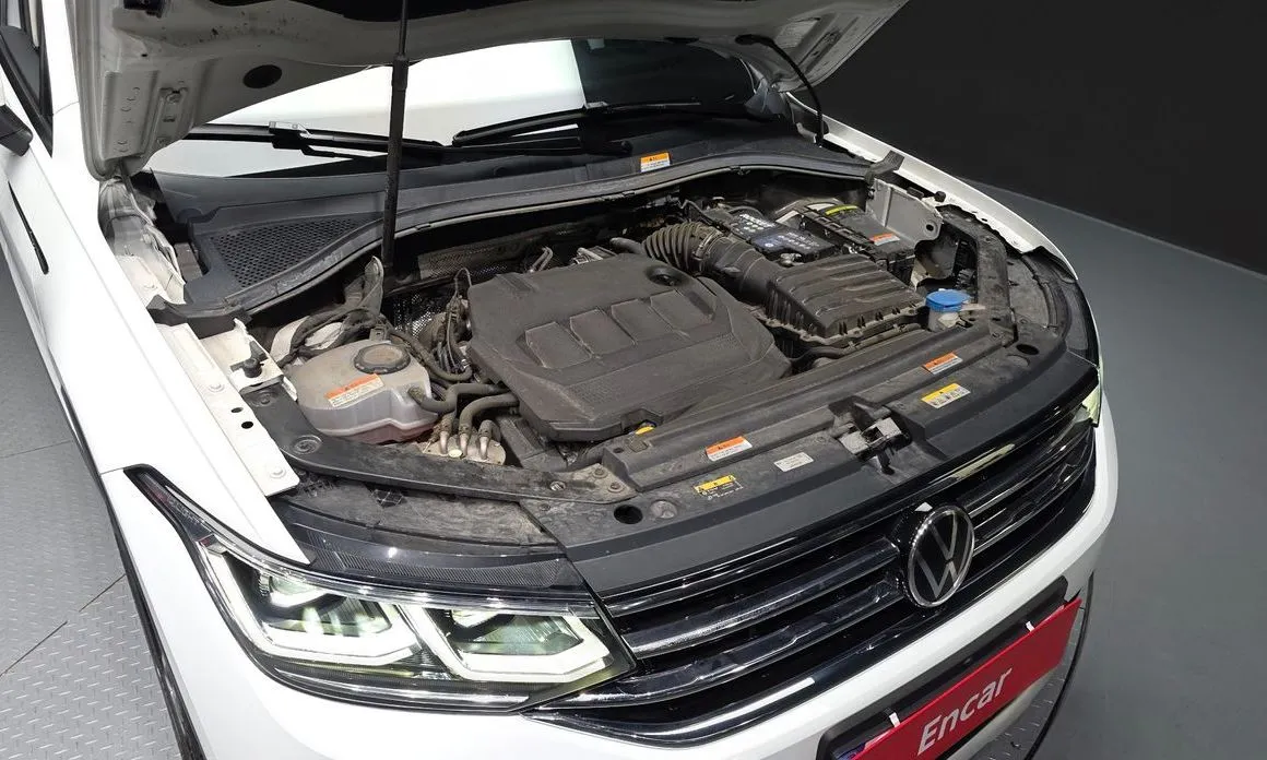 Volkswagen Tiguan — фото 10
