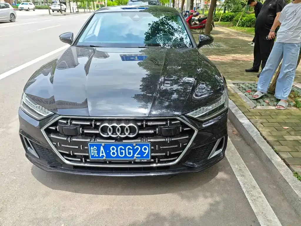Audi A7L — фото 6