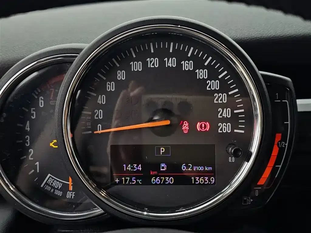 MINI Cooper (3-door) 2021 из CN, фото 2