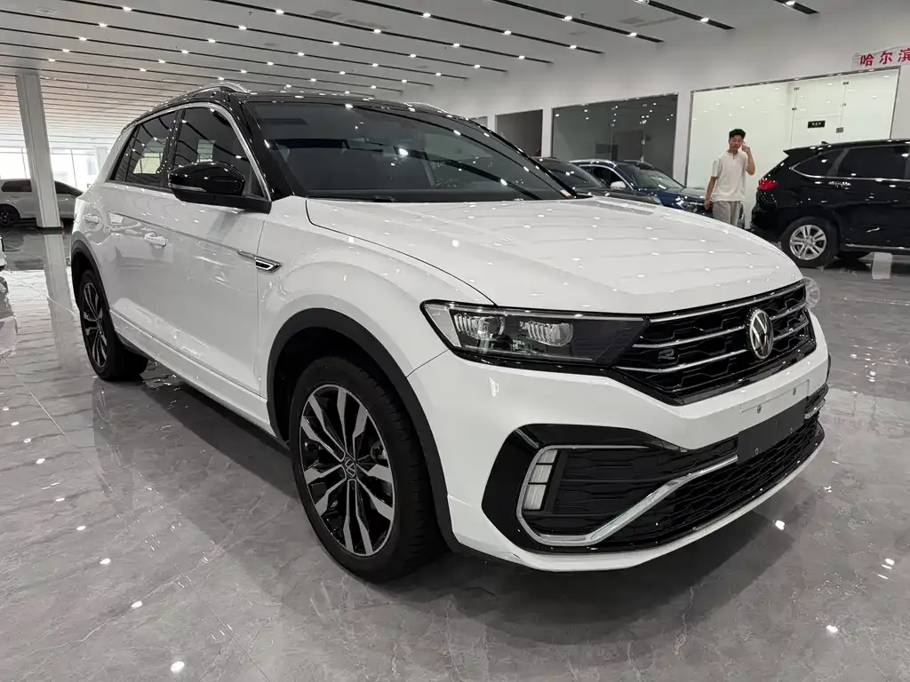 Volkswagen T-Roc — фото 8