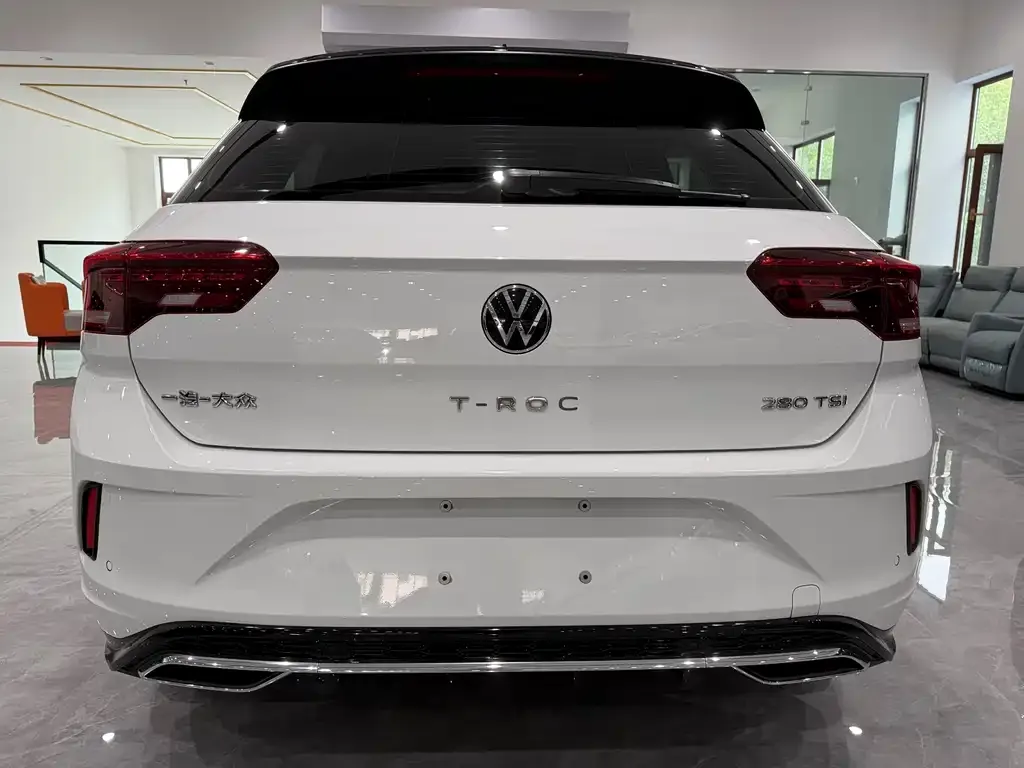 Volkswagen T-Roc — фото 3