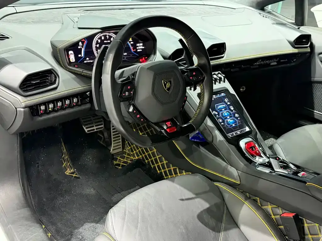 Lamborghini Huracan — фото 10