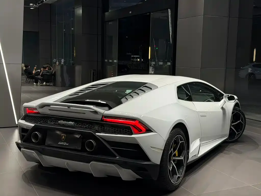 Lamborghini Huracan — фото 6