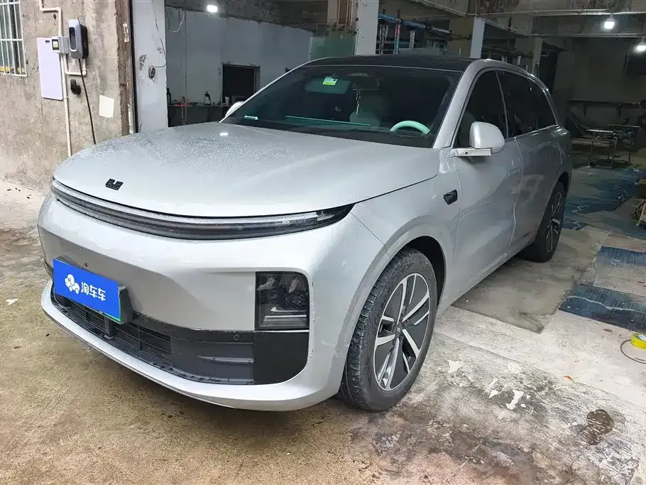 Li Auto L6
