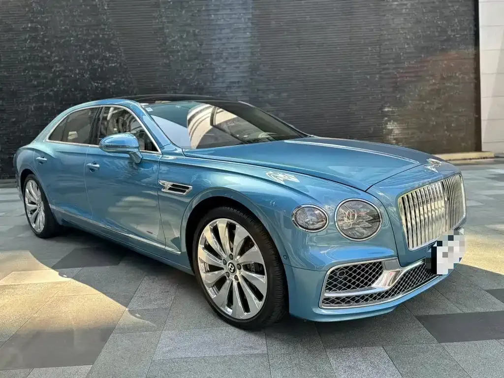 Bentley Flying Spur — фото 6