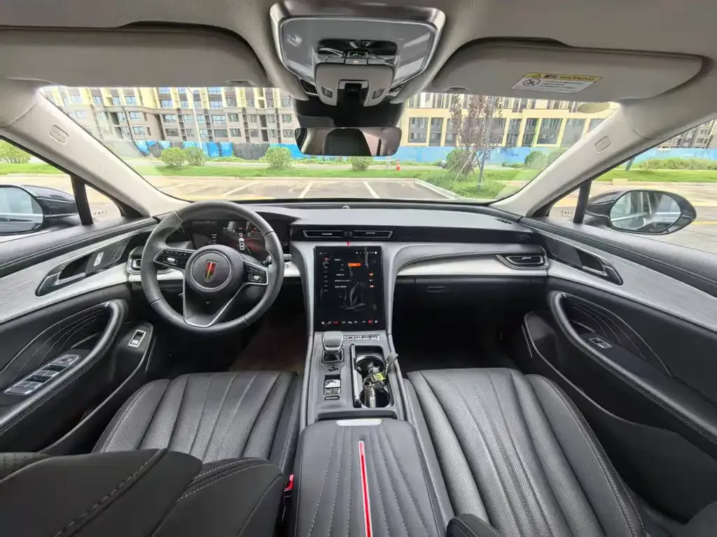 Hongqi H5 — фото 2