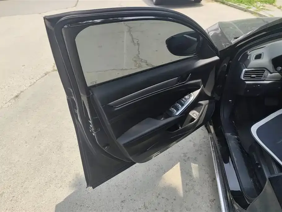 Honda Accord — фото 3