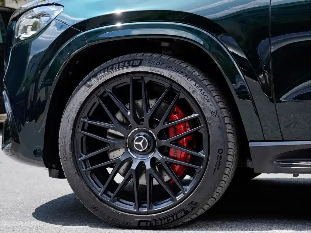 Mercedes-Benz GLS AMG — фото 7