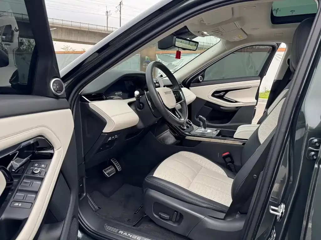Land Rover Evoque — фото 3