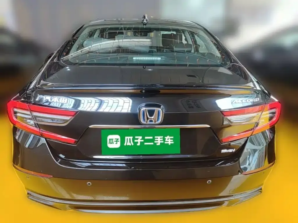 Honda Accord — фото 10