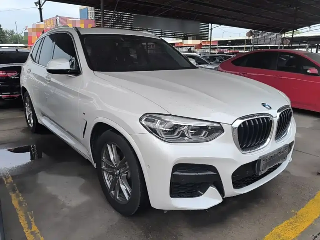 BMW X3 — фото 10