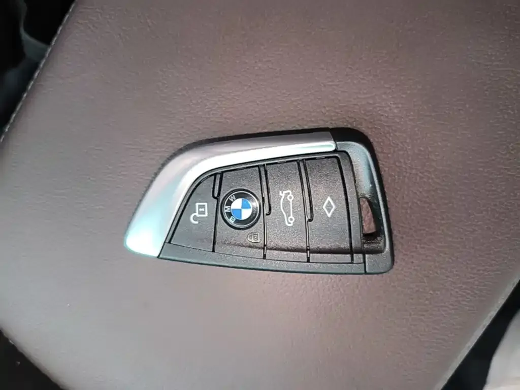 BMW X3 — фото 2