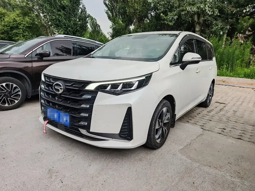 GAC Motor Trumpchi M6 — фото 1