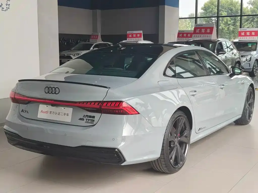Audi A7L — фото 4