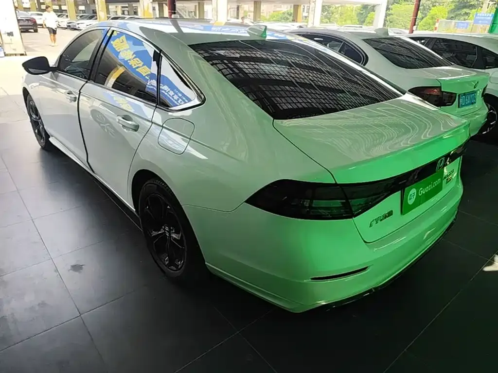 Honda Accord — фото 6