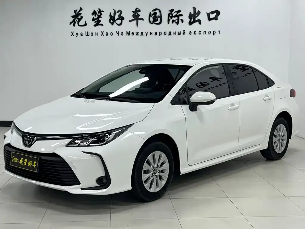 Toyota Corolla — фото 1