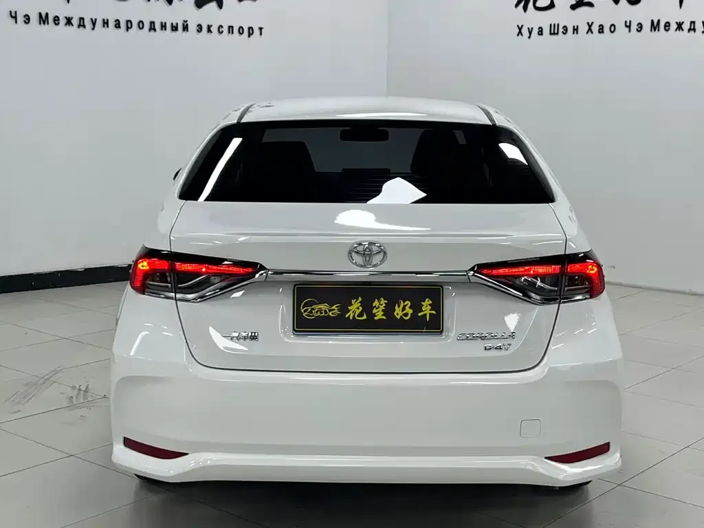 Toyota Corolla — фото 3