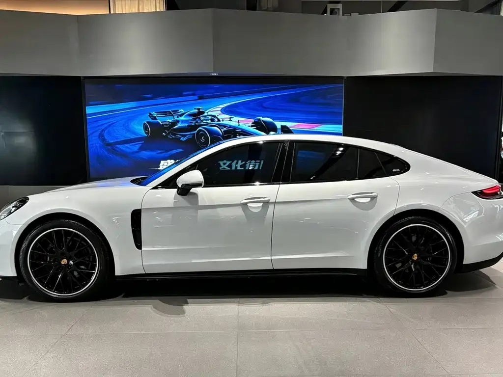 Porsche Panamera — фото 7