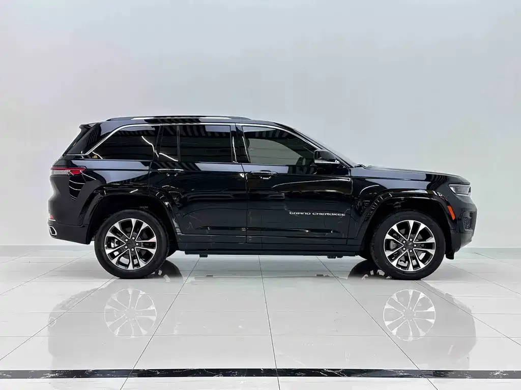 Jeep Grand Cherokee 4xe (Import) — фото 7