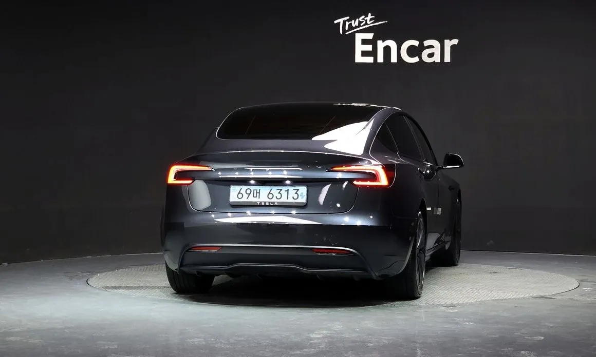 Tesla Model 3 — фото 6