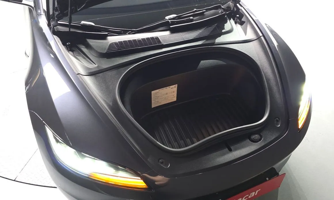 Tesla Model 3 — фото 3