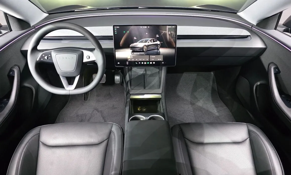 Tesla Model 3 — фото 8