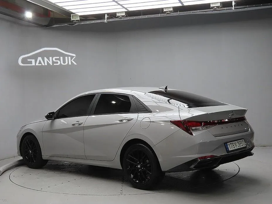 Hyundai AVANTE 2021 из KR, фото 3