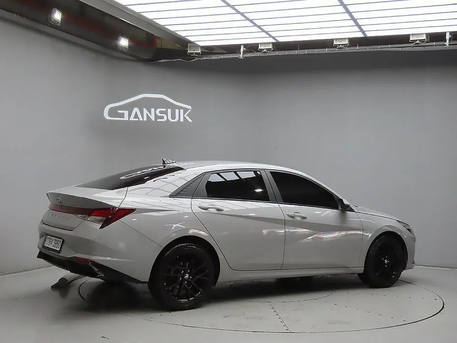 Hyundai AVANTE 2021 из KR, фото 4