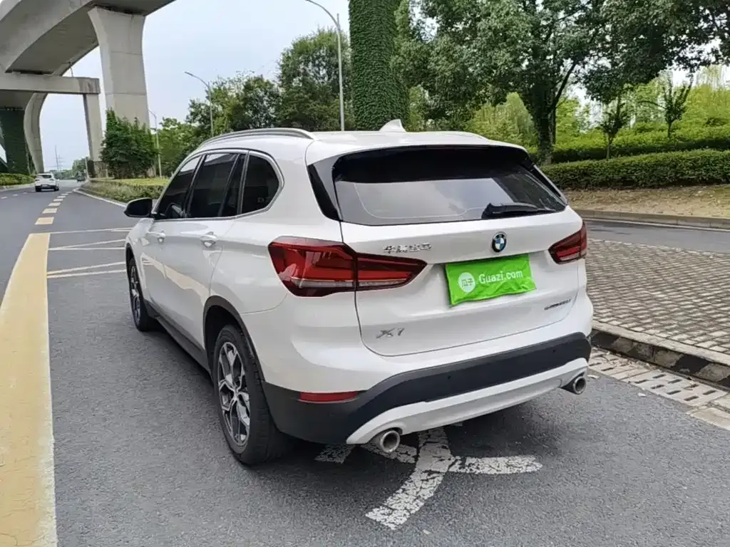 BMW X1 — фото 10
