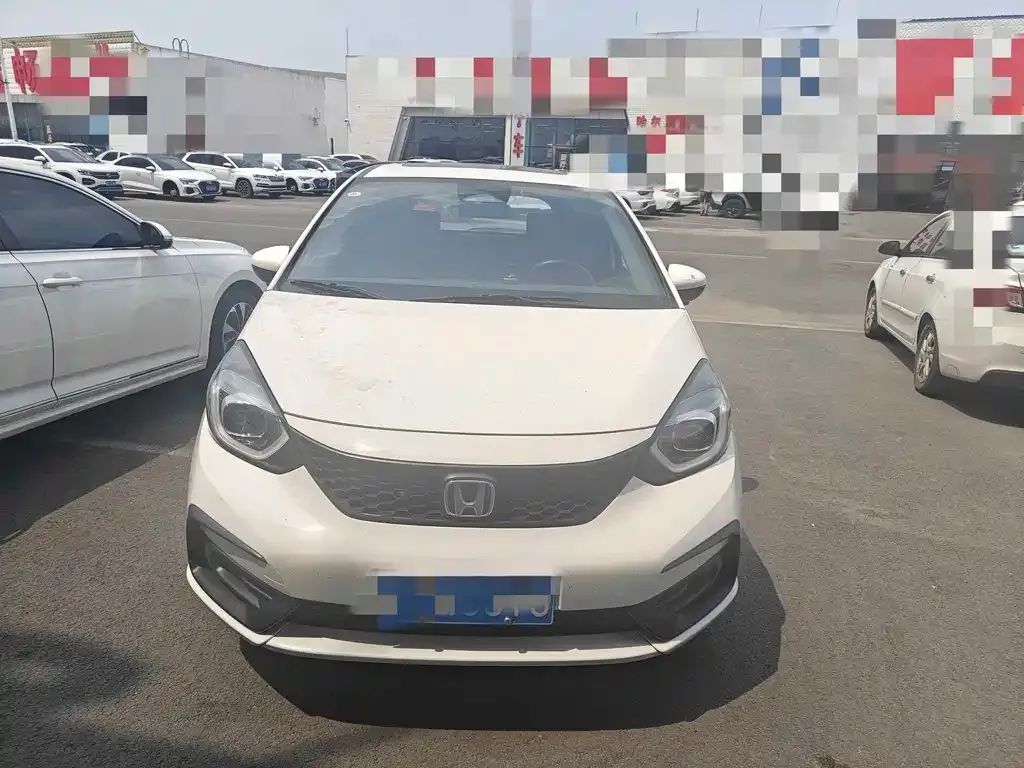 Honda Fit — фото 8