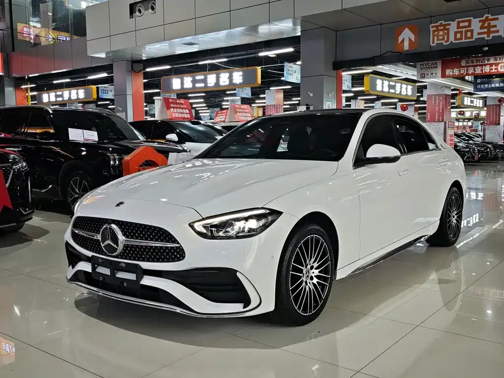 Mercedes-Benz C-Class — фото 1
