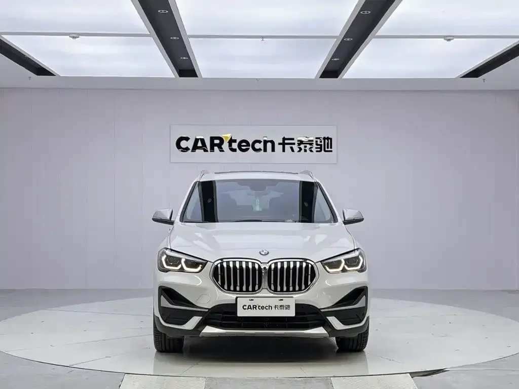 BMW X1 — фото 2