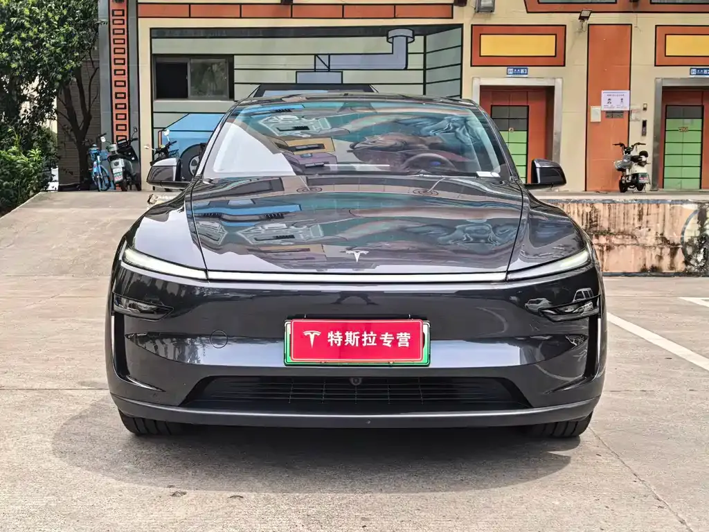 Tesla Model Y — фото 4