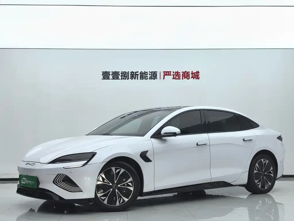 BYD Seal — фото 1