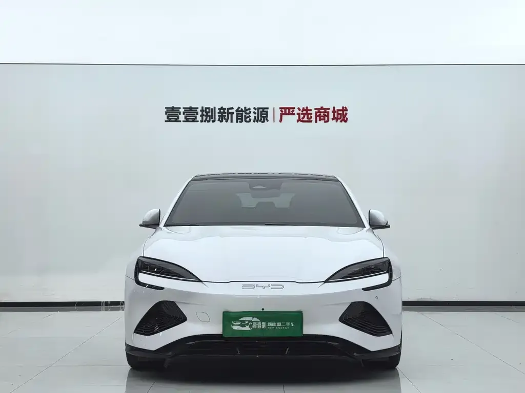 BYD Seal — фото 4