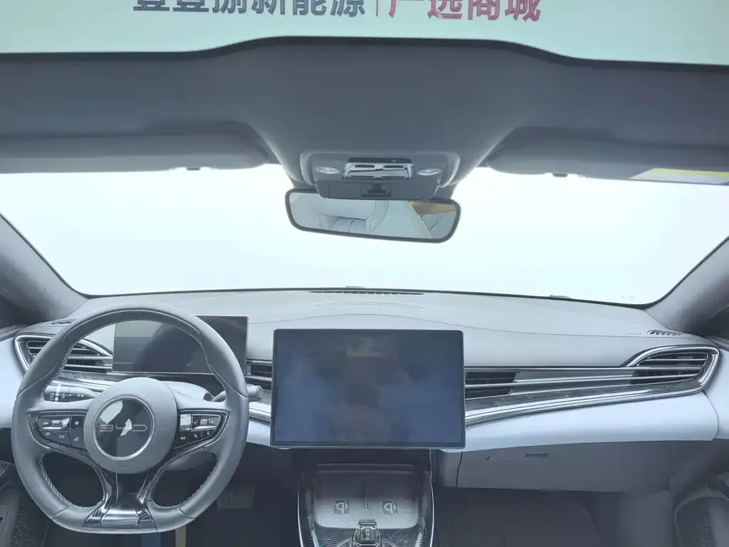 BYD Seal — фото 6