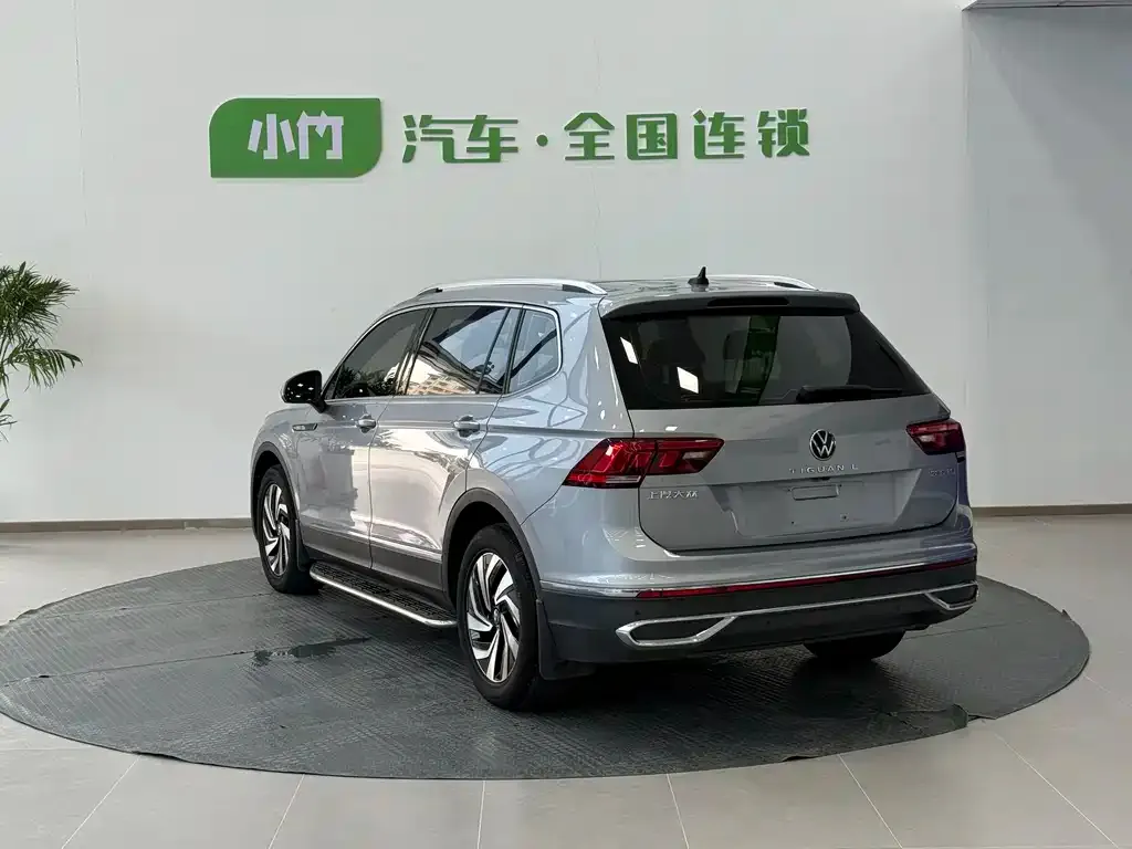 Volkswagen Tiguan L — фото 6