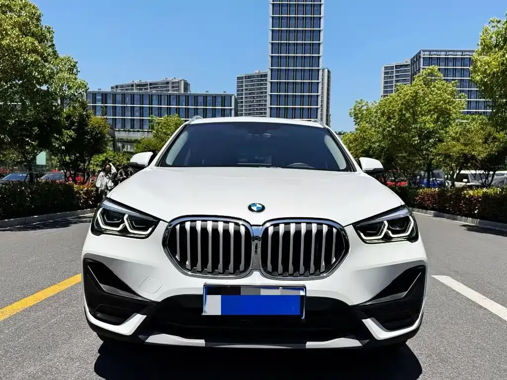 BMW X1 — фото 7