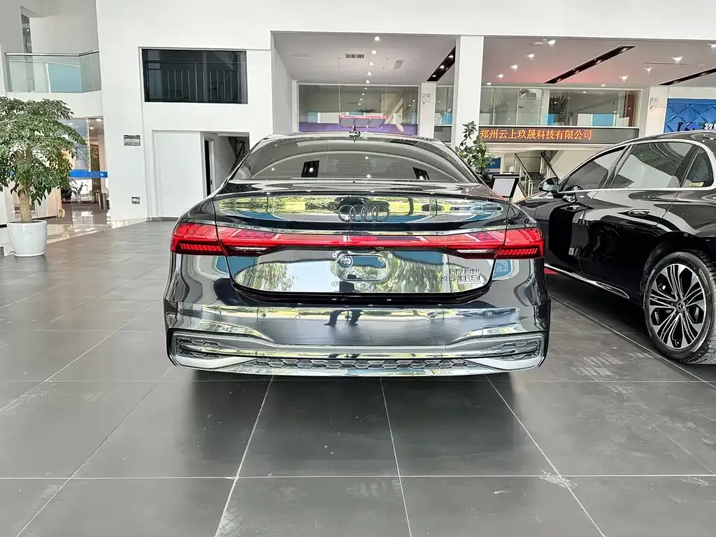 Audi A7L — фото 4
