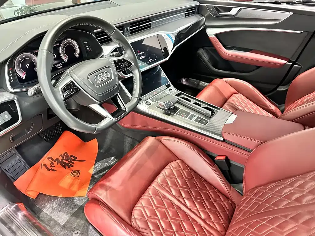 Audi A7L — фото 10