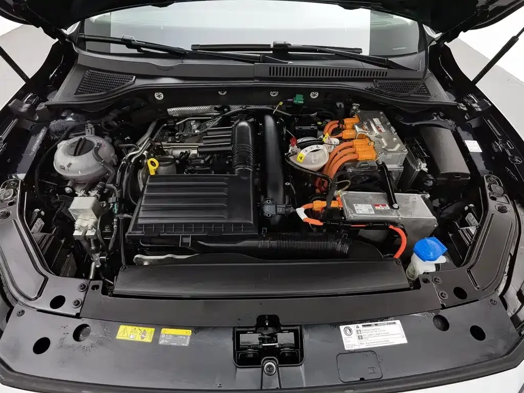 Volkswagen 帕萨特插电混动 — фото 9