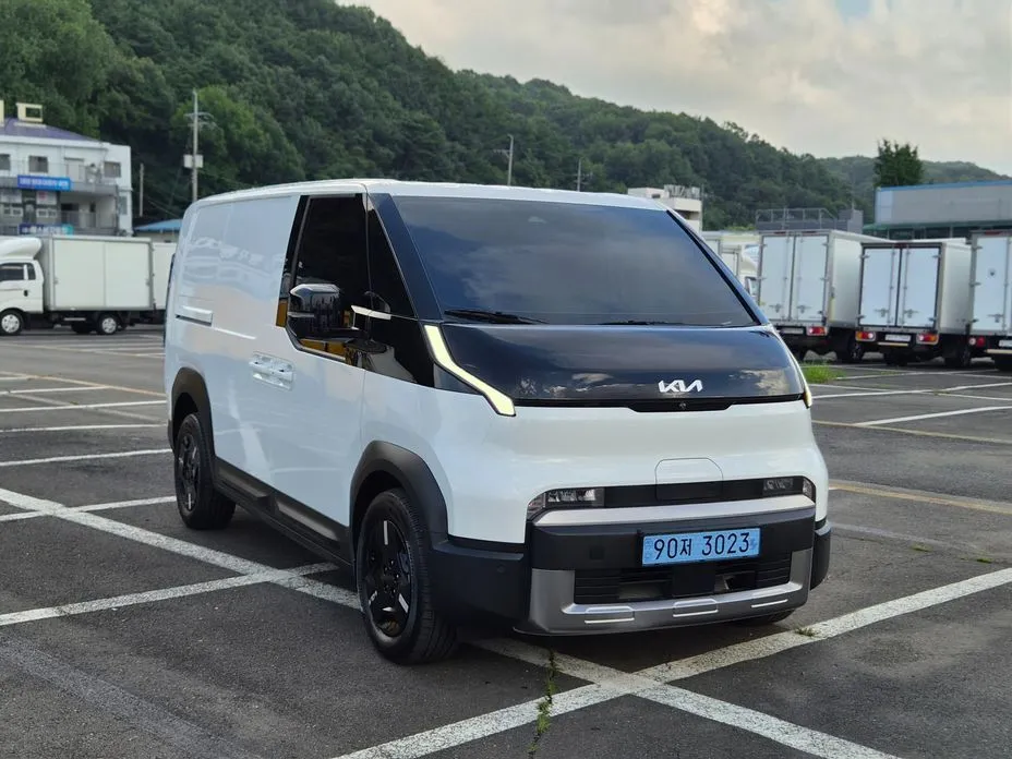 Kia PV5 — фото 8