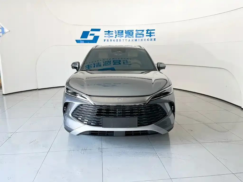 BYD L DM-i — фото 8