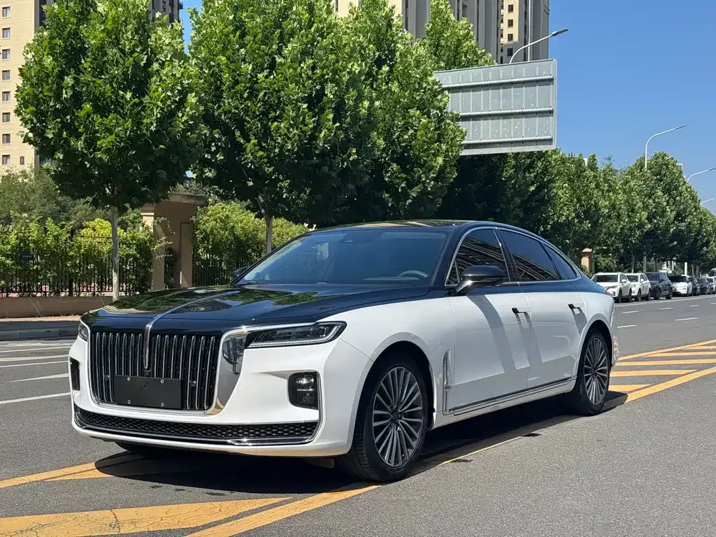 Hongqi H9 — фото 1