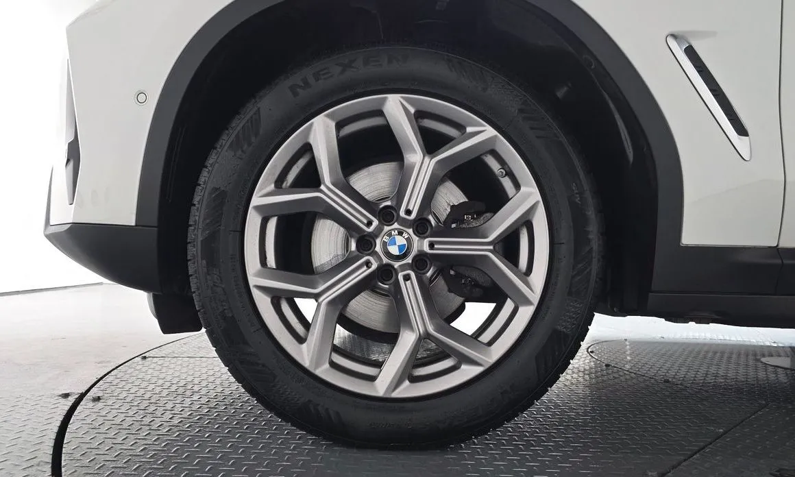 BMW X3 — фото 10