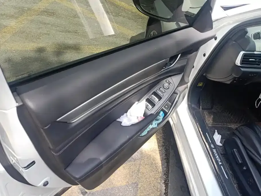 Honda Accord — фото 4