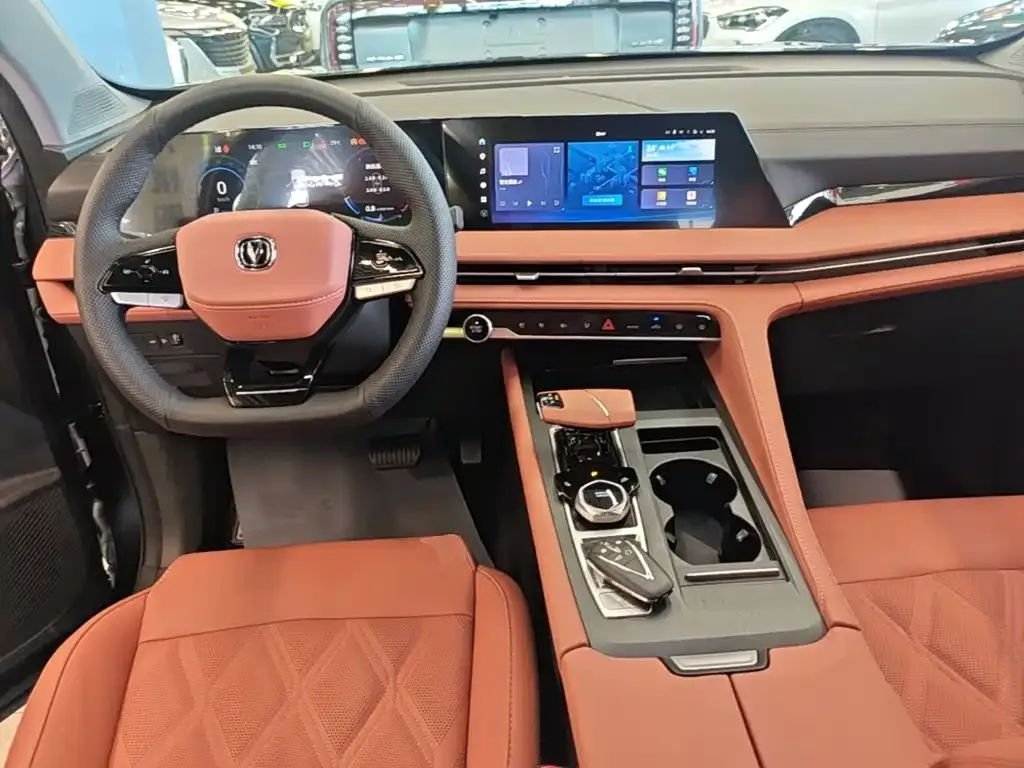 Changan CS75PLUS 2024 из CN, фото 4